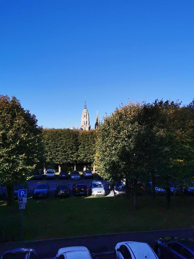 Appartement Avec Vue Sur Cathedrale Classe De Tourisme 3 Etoiles บาเยอ ภายนอก รูปภาพ